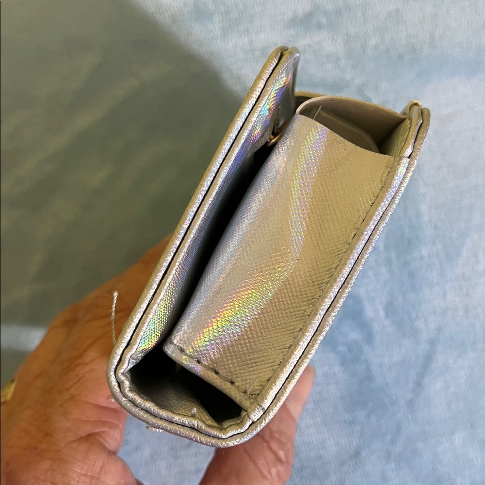 Holographic Chill Pills Wallet Organizer | Pill Case Holder | Iridescent,flawed - Picture 5 of 7